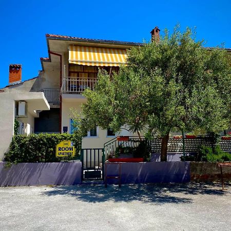 Apartment Sara Trogir Ngoại thất bức ảnh