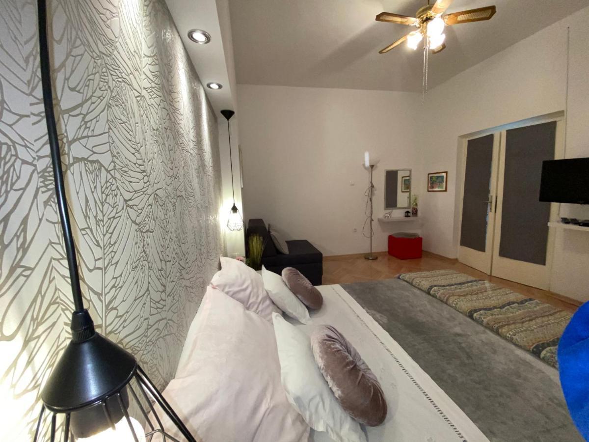 Apartment Sara Trogir Ngoại thất bức ảnh
