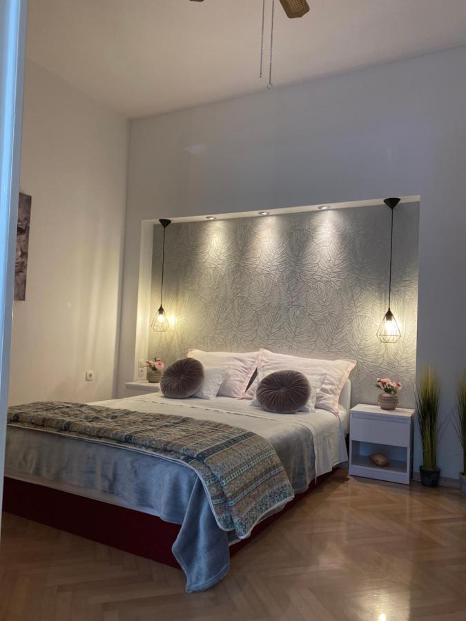Apartment Sara Trogir Ngoại thất bức ảnh