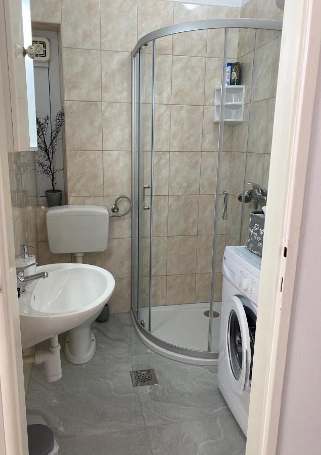 Apartment Sara Trogir Ngoại thất bức ảnh