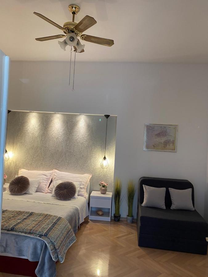 Apartment Sara Trogir Ngoại thất bức ảnh