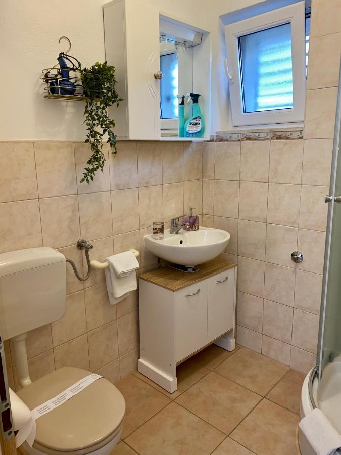 Apartment Sara Trogir Ngoại thất bức ảnh