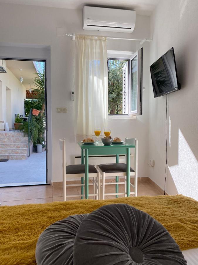 Apartment Sara Trogir Ngoại thất bức ảnh