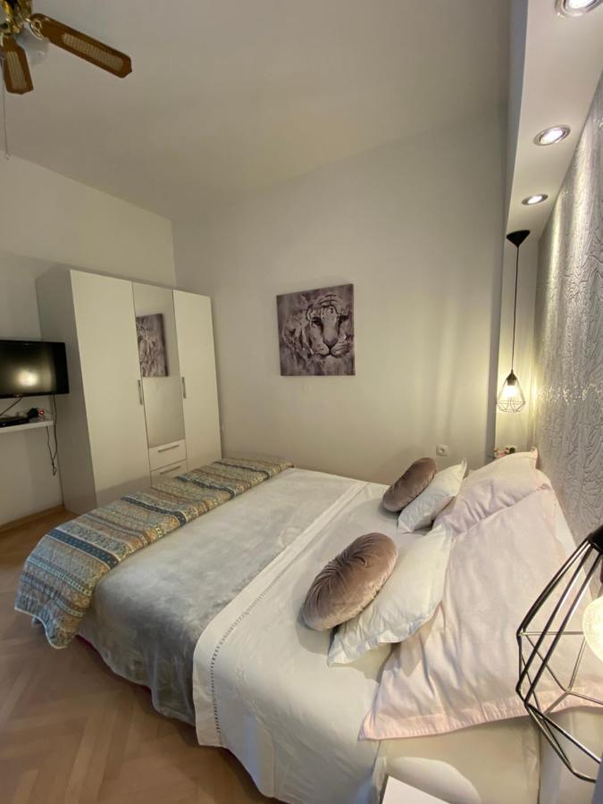Apartment Sara Trogir Ngoại thất bức ảnh