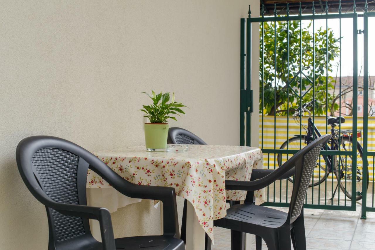 Apartment Sara Trogir Ngoại thất bức ảnh
